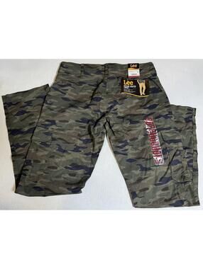 Lee Motion Stretch Frontier Camo Cargo Pant Mens Size 34 x 32 NWT NEW